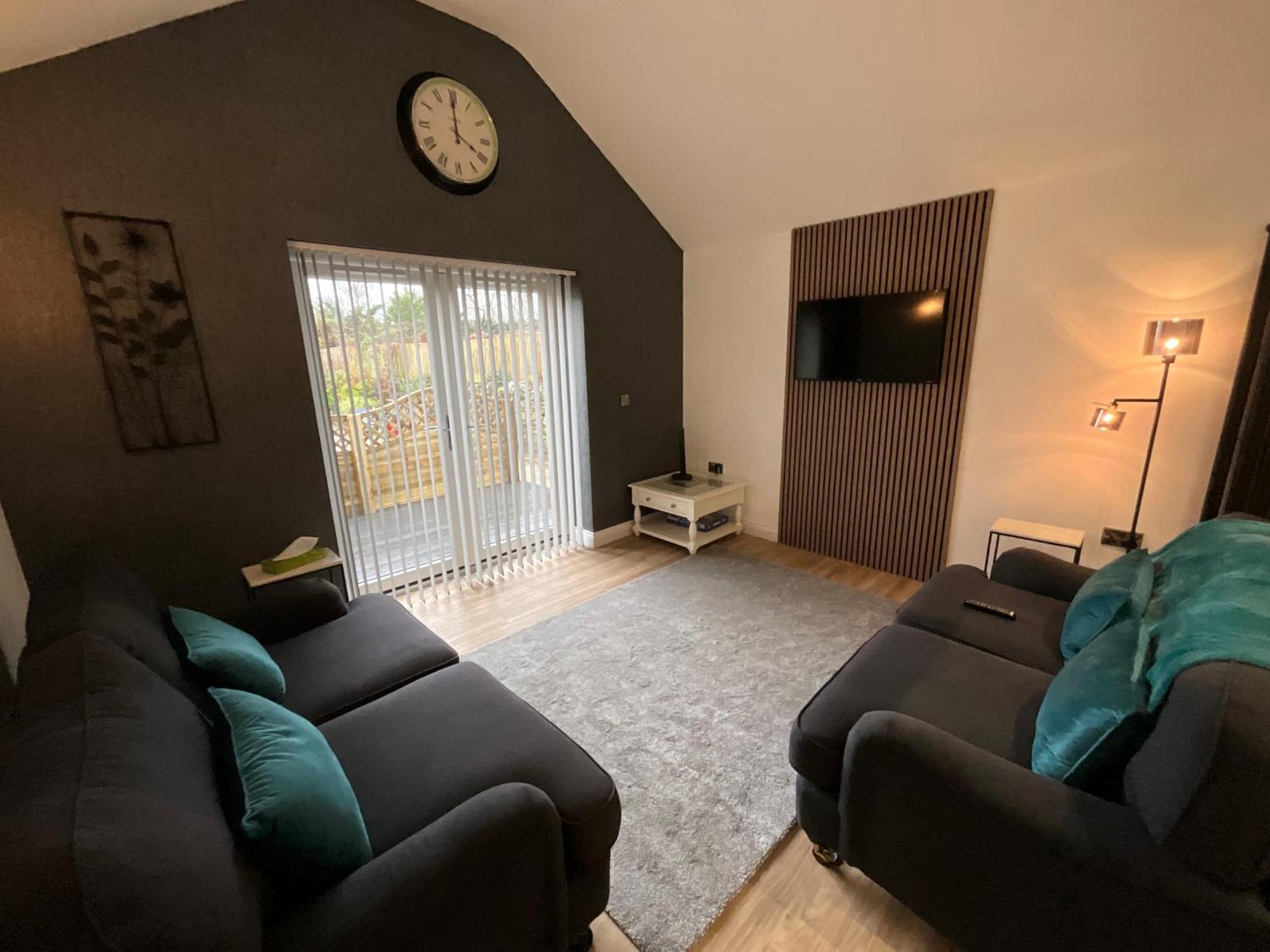 The Court Yard Apartment チェダー エクステリア 写真